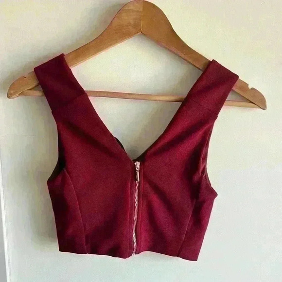 Dynamite Womens Red  Party Event Statement Nightout Zip V-Neck Crop Top XS - Picture 8 of 8